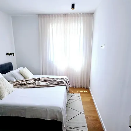 Διαμέρισμα Star Dalmatia New With Free Parking *